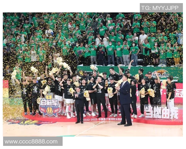 广东与辽宁总决赛精彩重播回顾篮球巅峰对决的激烈瞬间与精彩时刻