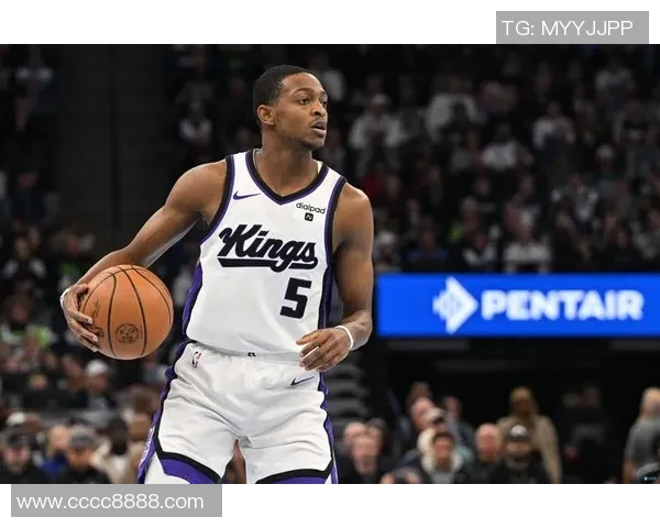 德阿隆福克斯的崛起之路与未来展望：从新秀到全明星的蜕变